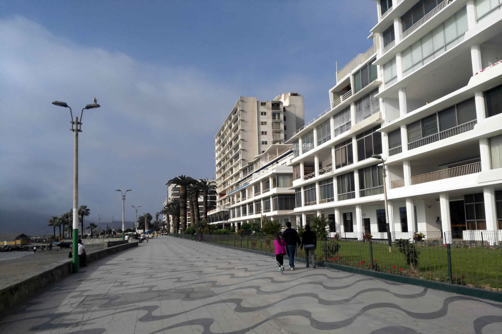 Exploramos la planificación urbana sostenible en Ancón, la resiliencia de sus habitantes, la tecnología y la gobernabilidad como pilares para construir ciudades que prioricen la calidad de vida, el empleo y la sostenibilidad de esta nueva Ciudad Bicentenario.